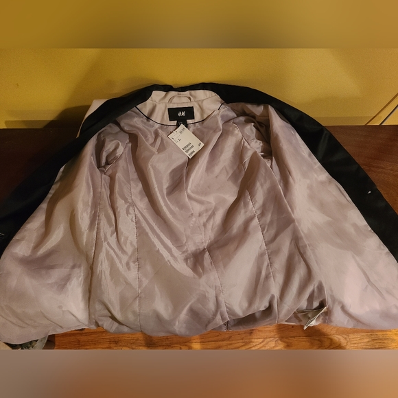 H&M Khaki and Black Tuxedo Jacket Women's Size 4 NWT - Picture 4 of 5
